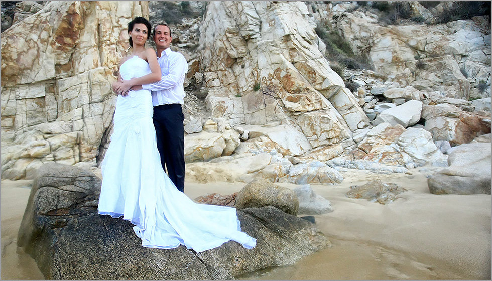 Los Cabos Wedding, Trash The Dress & Urban Photo Session For You I Do by Beth Dalton Kia & Jordan