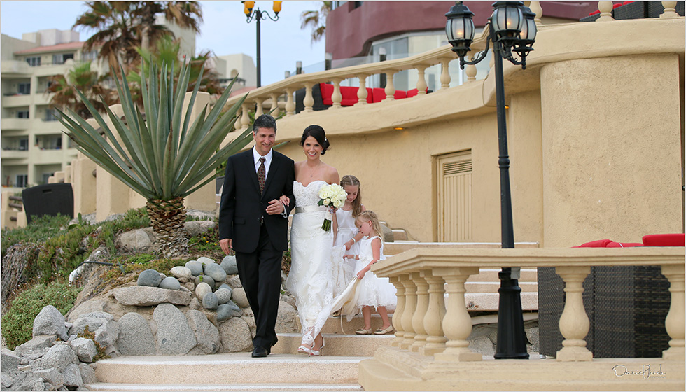 Weddings in Los Cabos at Villa Buena Vida and Sunset Da Mona Lisa