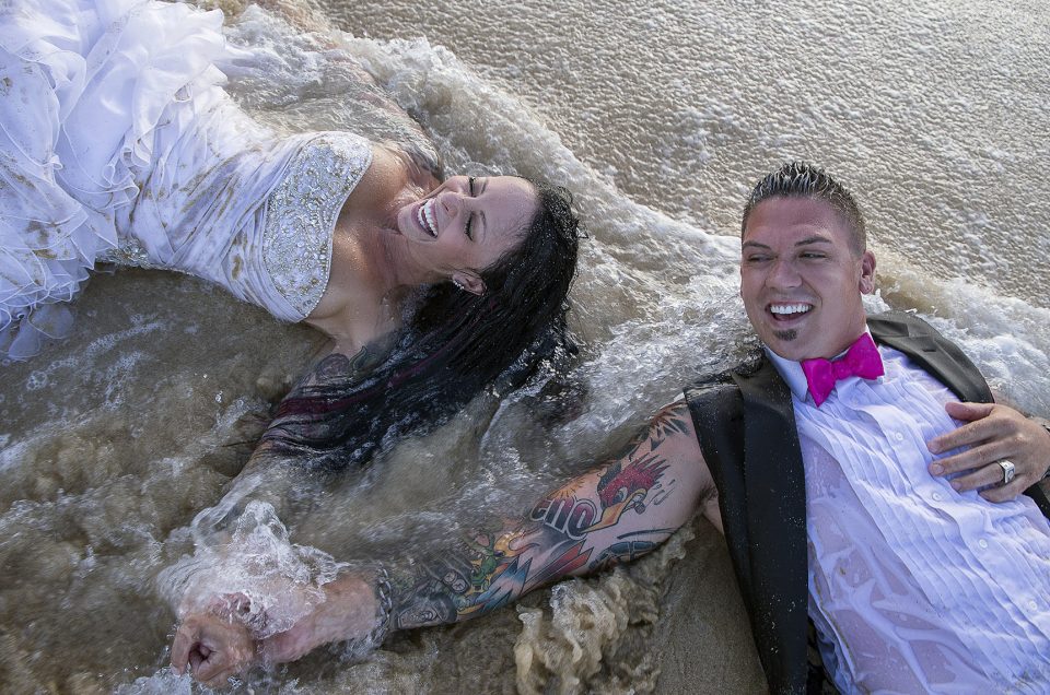 Trash The Dress & Urban Session in Cabo San Lucas, Mexico