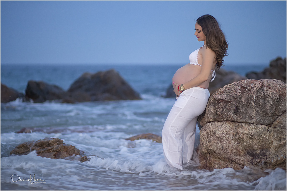 Maternity Urban Session around Cabo San Lucas & Chileno Beach