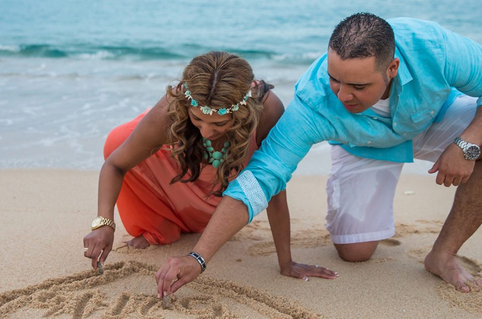 Engagement & Urban Session around Cabo San Lucas, Mexico: Cecilia & Ivan September 02, 2015