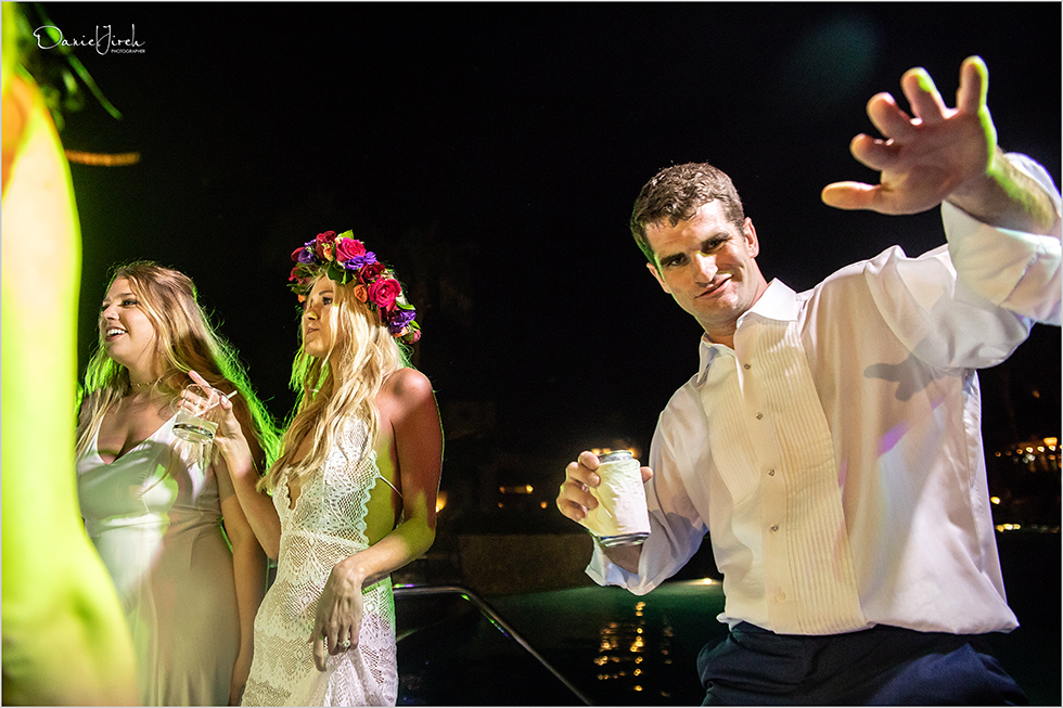 bride and guests dancing at Los Cabos wedding