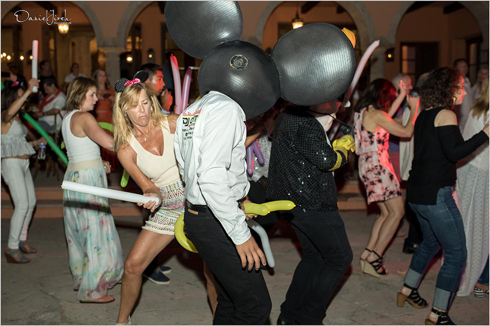 guests having fun and dancing at villa vista ballena
